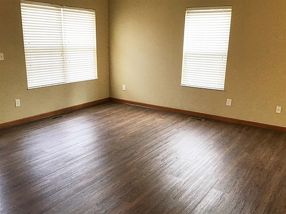 4th image of 4928 Ronald Dr