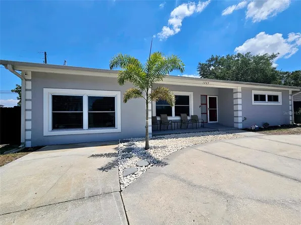 1265 Oakview Ave, Clearwater, FL 33756