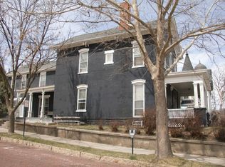 205 W 13th St #3, Dubuque, IA 52001