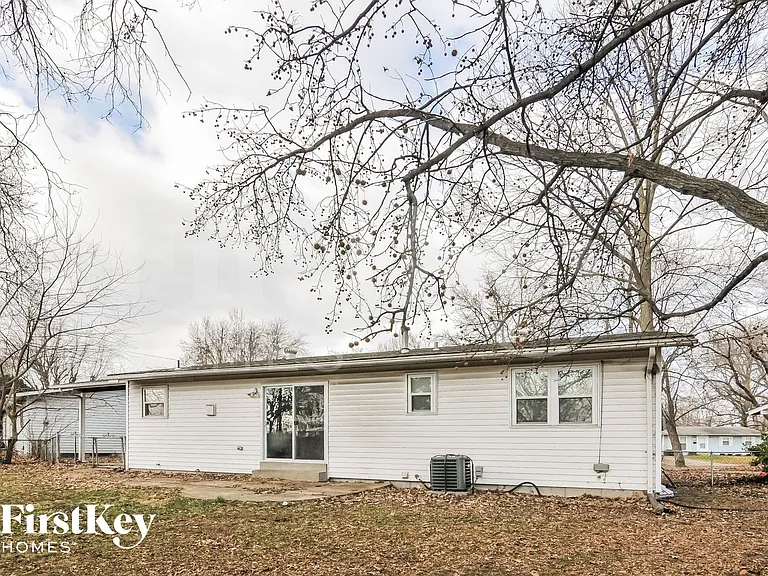 2064 Aristocrat Dr — Photo 14