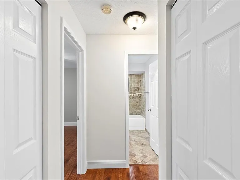 723 Pent St — Photo 14