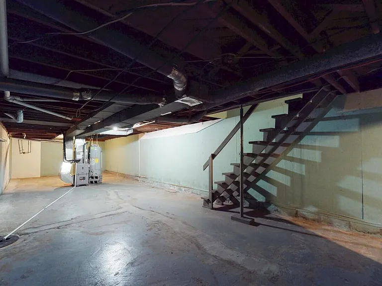 307 Hillsboro Ave #307 — Photo 35
