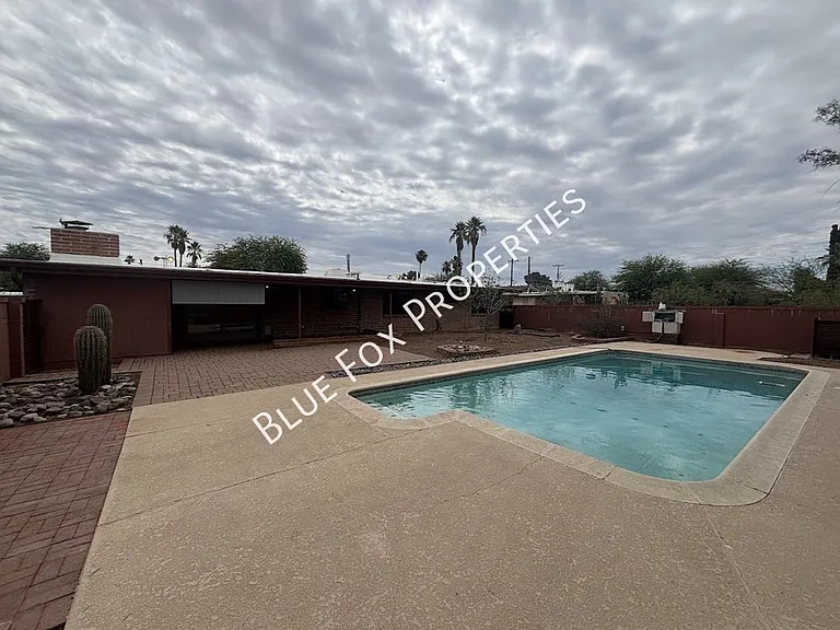 729 N Alamo Ave — Photo 21