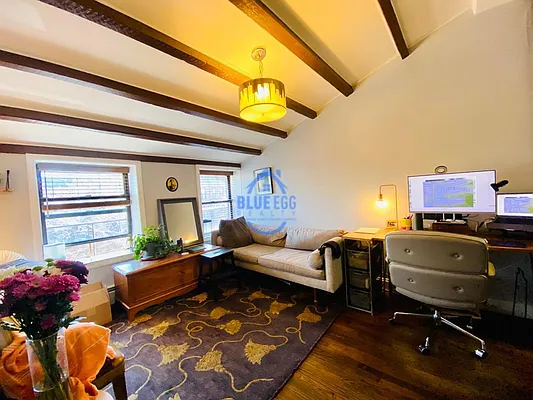 Rented by Blue Egg Realty Corp | media 14