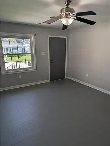5 bed, 2.0 bath, 1529 sqft, $2,000 — Photo 4