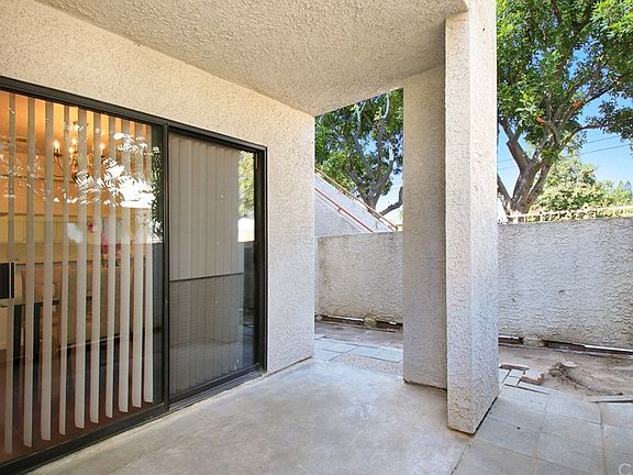 3rd image of 725 Park Shadow Ct #1
