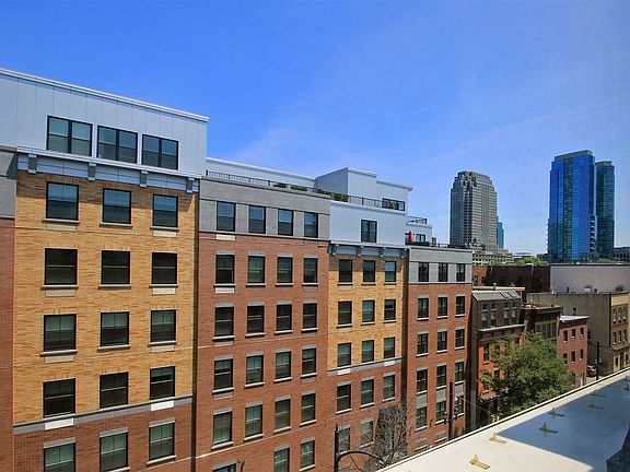 5th image of 149 Essex St APT 6W