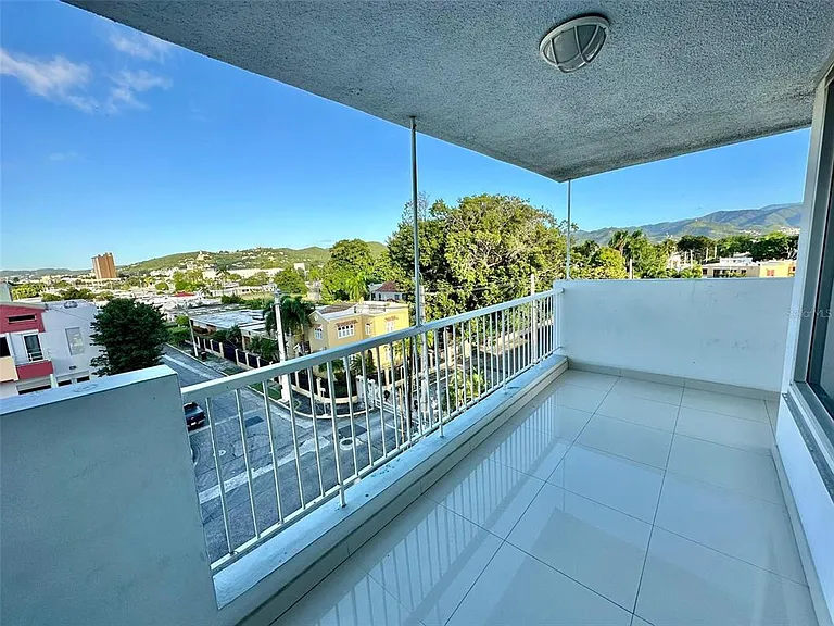 1802 Alcazar #404 — Photo 10