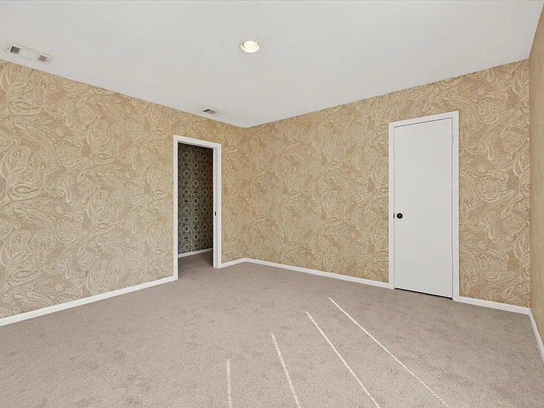 147 Valley Dr — Photo 38