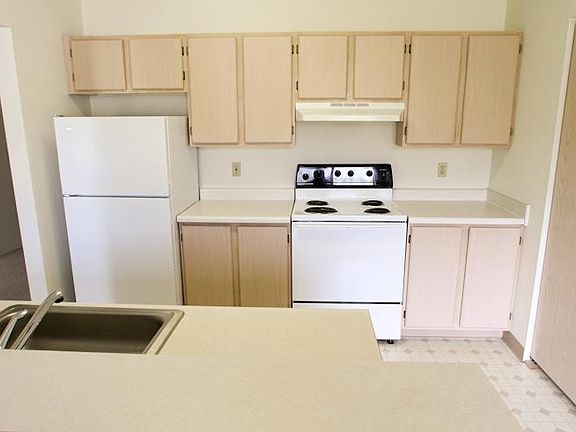 3rd image of 4707 E Upriver Dr APT Q202