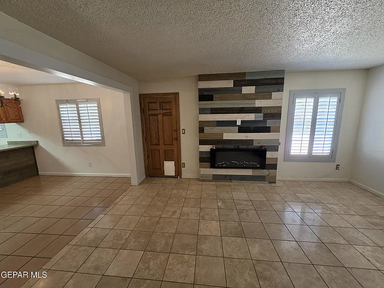 11229 Pony Soldier Ave — Photo 5