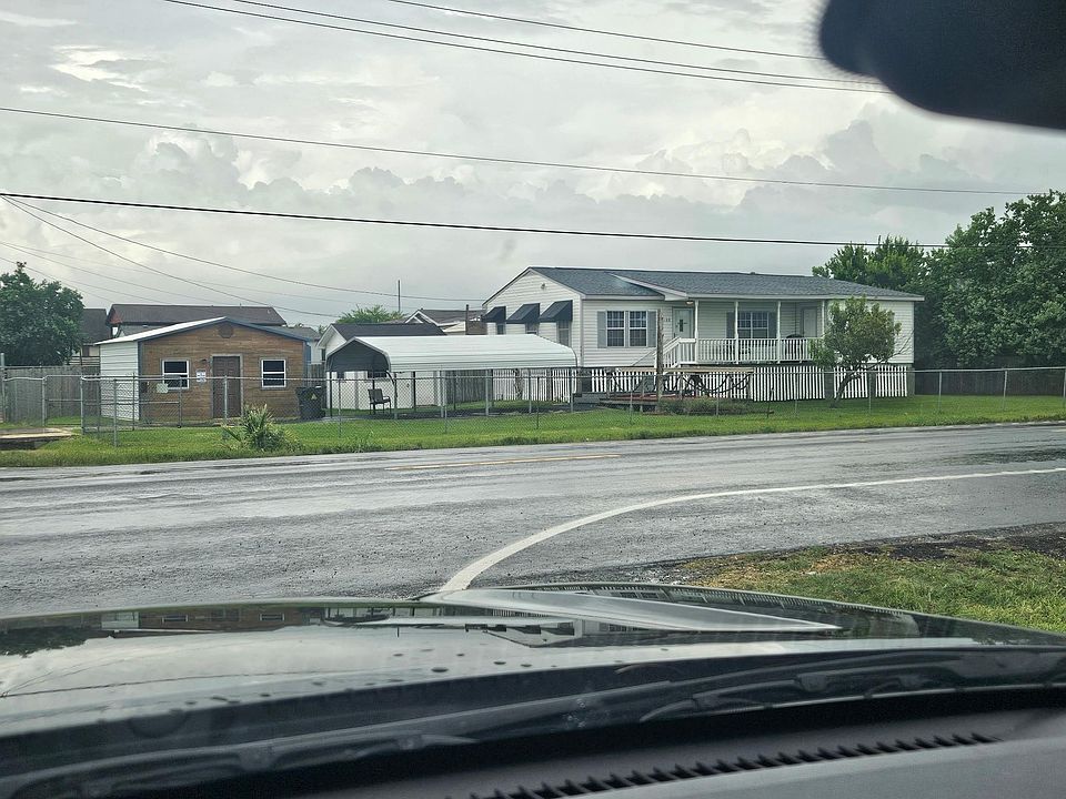 1st image of 208 13th St
