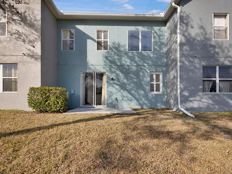 6130 Chapledale Dr — Photo 24