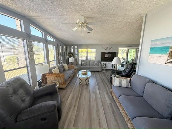 3rd image of 3905 Santa Clara Ln #3905