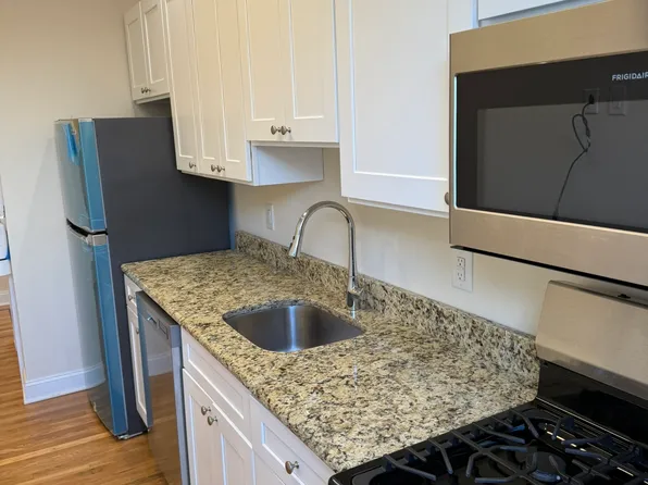 8517 4th Avenue image 7 of 25