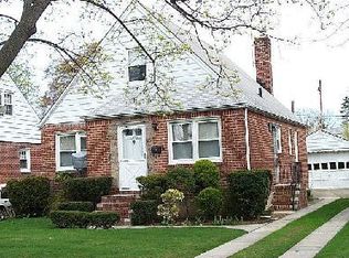 1519 Lincoln Ave, New Hyde Park, NY 11040