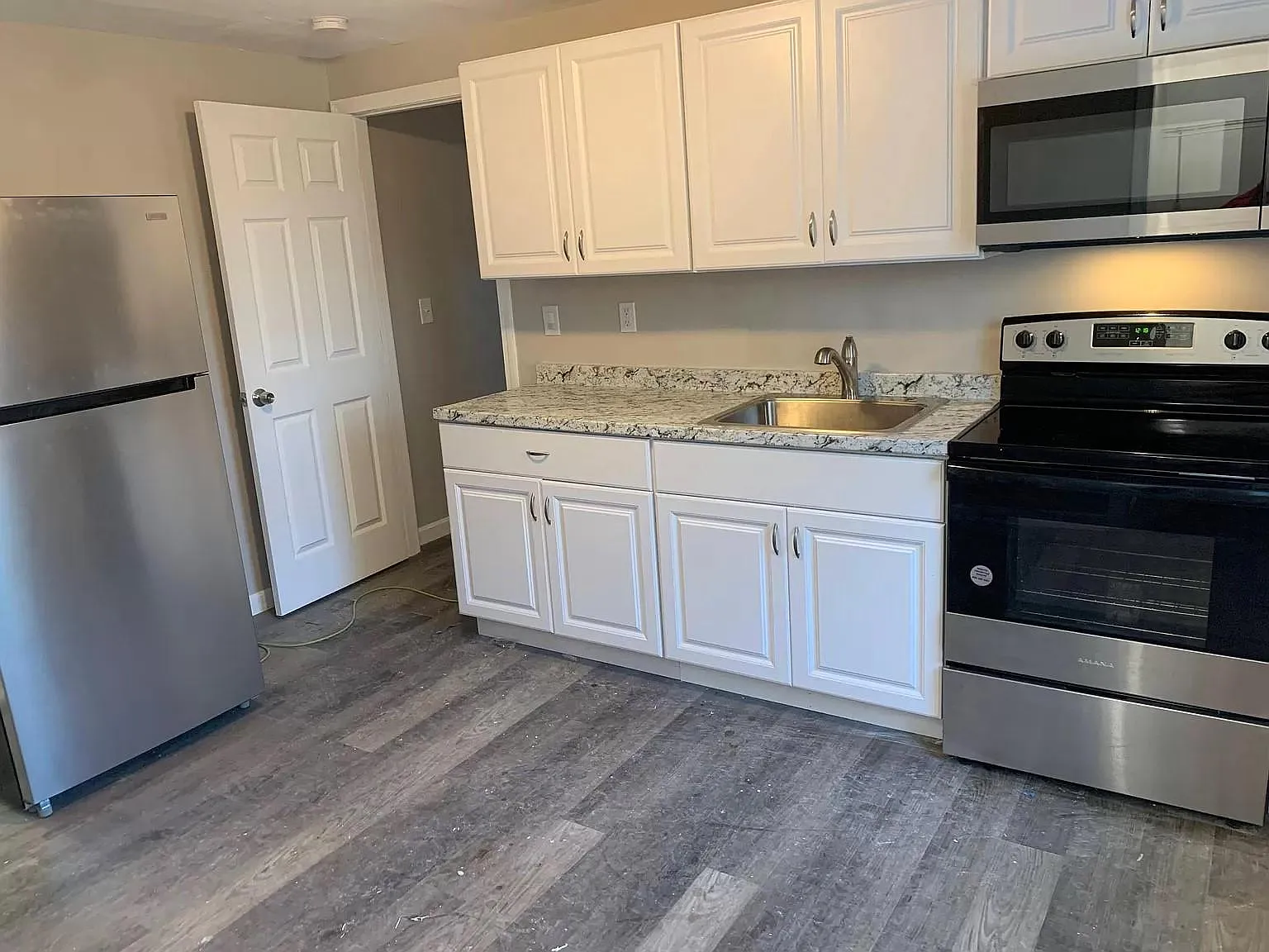 34 Granite St — Photo 2