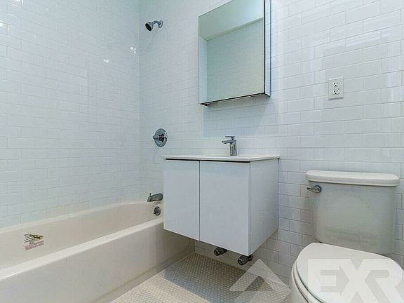 5th image of 946 Bushwick Ave #88D