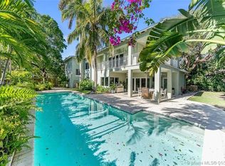 3069 Lucaya St, Miami, FL 33133