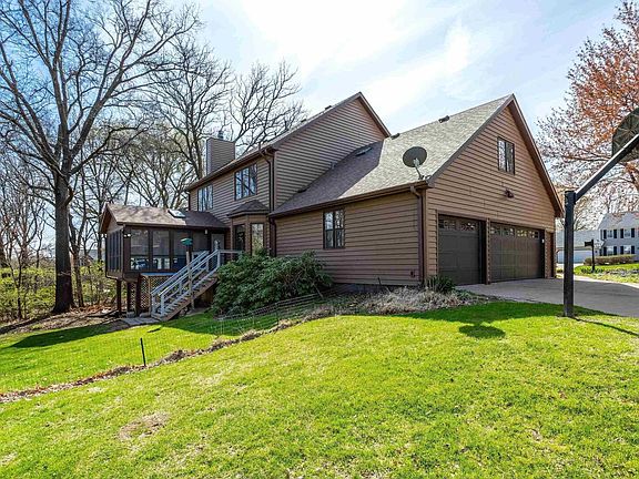 4th image of 5544 Charter Oaks Dr