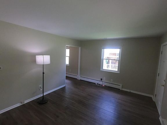 3rd image of 4906 Carvel Ave