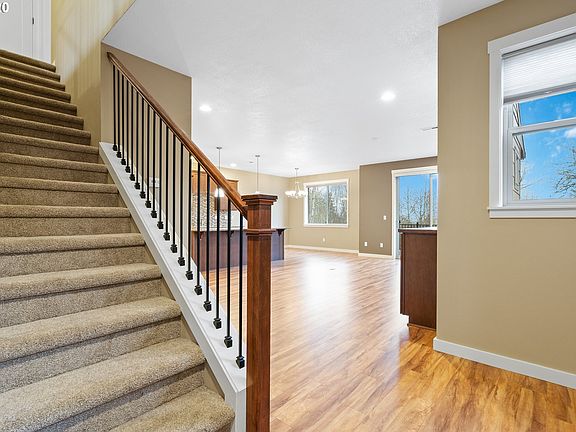 3rd image of 4332 SE 179th Ct