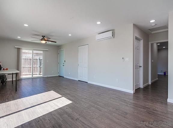 4th image of 1352 Rock Hill Pl