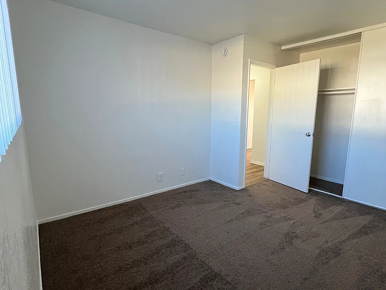 Summit Place Apartments — Photo 14
