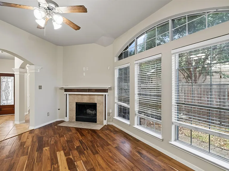 9762 Wheaton Edge Ln — Photo 7