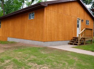 E7708 Cut Off Rd, New London, WI 54961