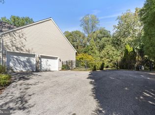 5620 Calvin Ct, Saint Leonard, MD 20685