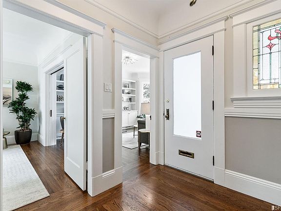 4th image of 1418 Shrader St