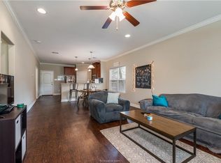1206 Hardwood Ln, College Station, TX 77840