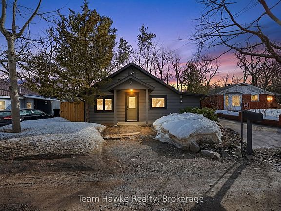 2nd image of 283 Tiny Beaches Rd S