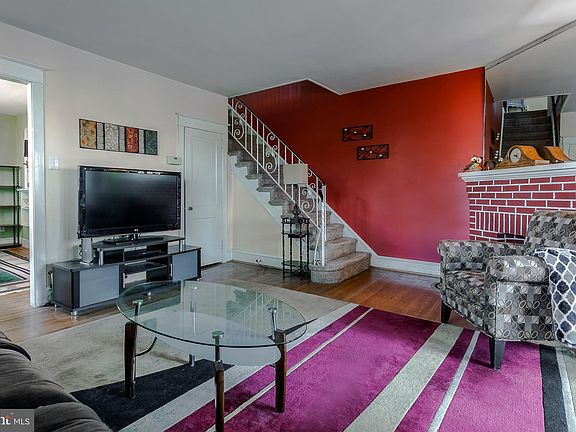 5th image of 1109 Garfield Ave