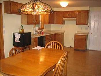 2nd image of 2995 Valley View Rd