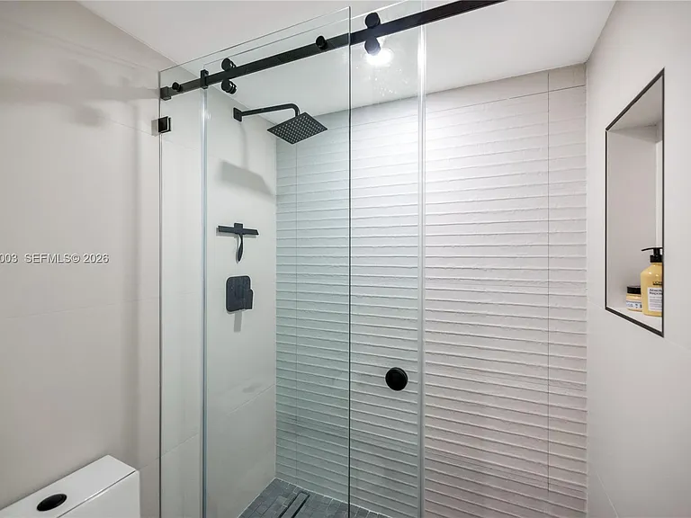 6917 Collins Ave #1404 — Photo 14