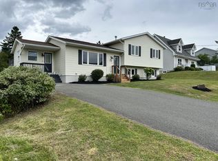 11 Heritage Dr, West River, NS B2G2T6