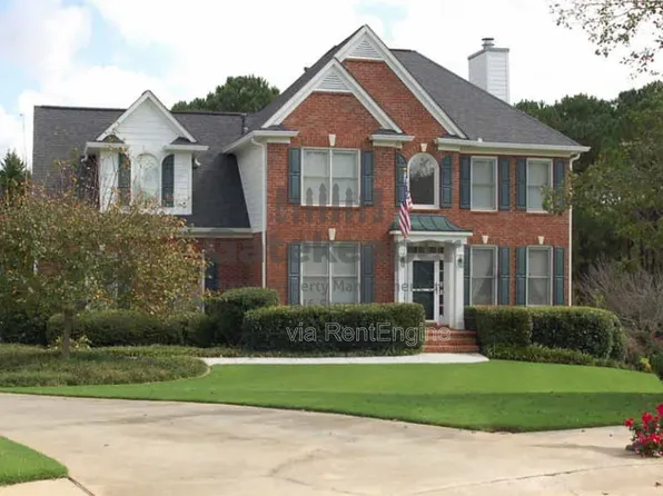 115 Hidden Lake Dr, Fayetteville, GA 30215