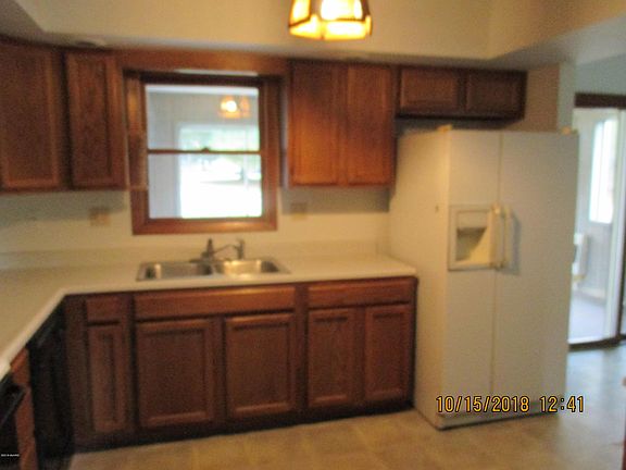 2nd image of 174 Westwood Dr