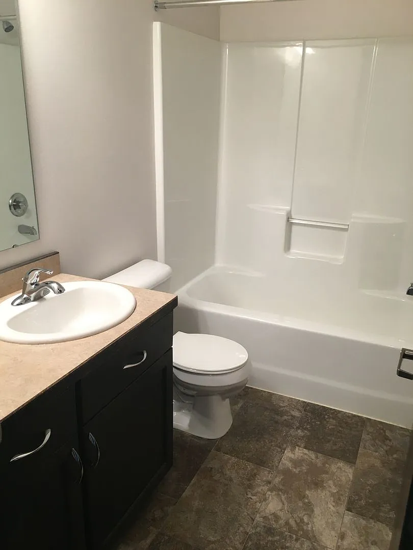 Horizon Shores Townhomes — Photo 4
