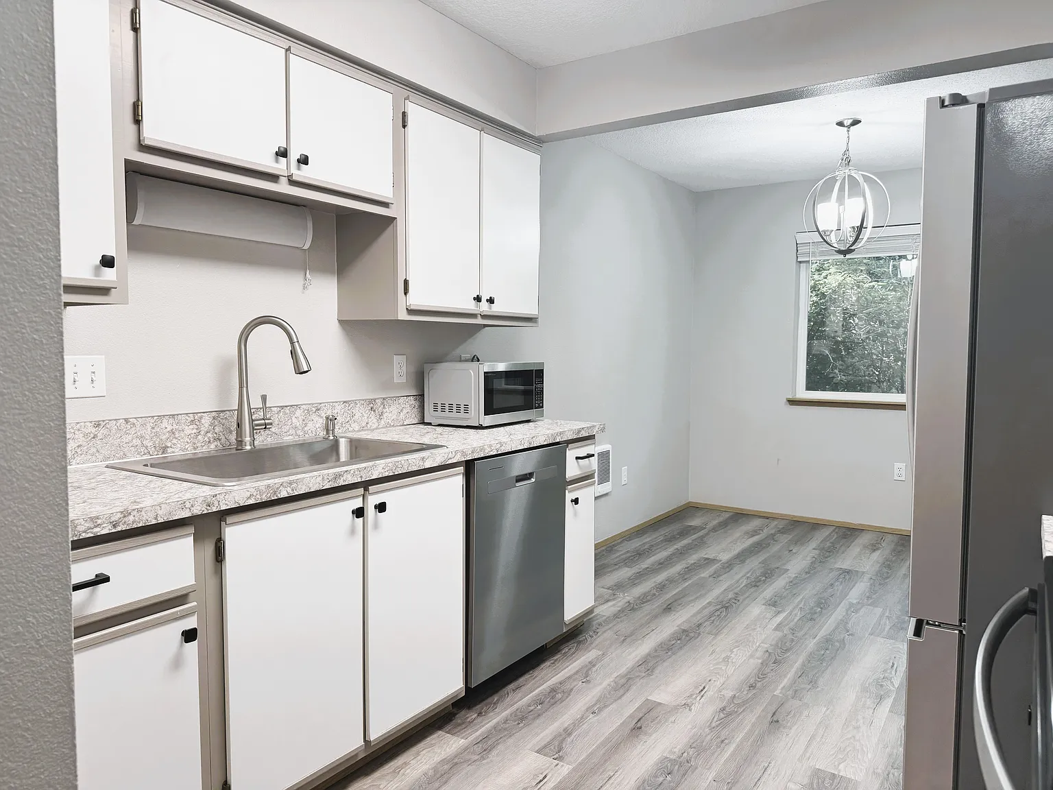 1 bed, 649 sqft, $1,595 — Photo 4