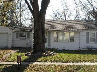 501 E Hickory St, Watseka, IL 60970