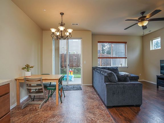 4th image of 21615 104th Street Ct E
