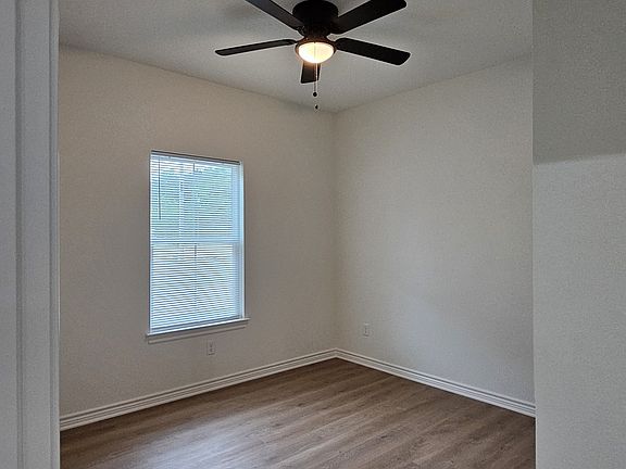 4th image of 18723 Fm 850 Unit 2