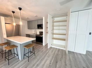 607 S Prospect Ave UNIT 202, Redondo Beach, CA 90277