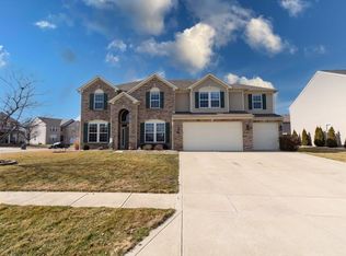 2260 Bluewing Rd, Greenwood, IN 46143