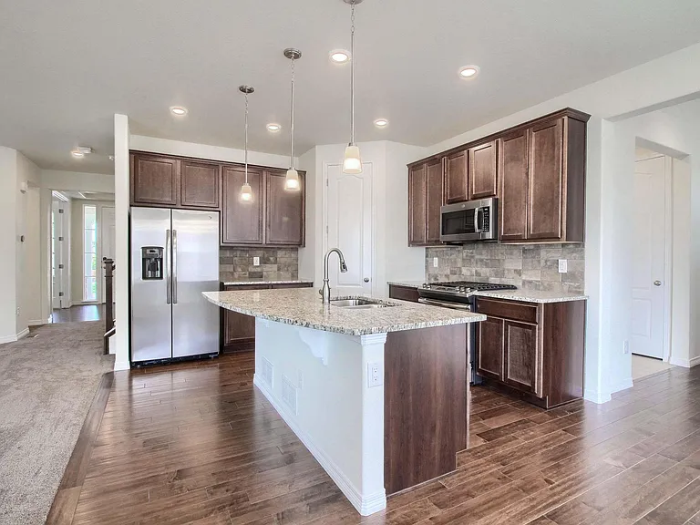 14776 Oslo Ave — Photo 7