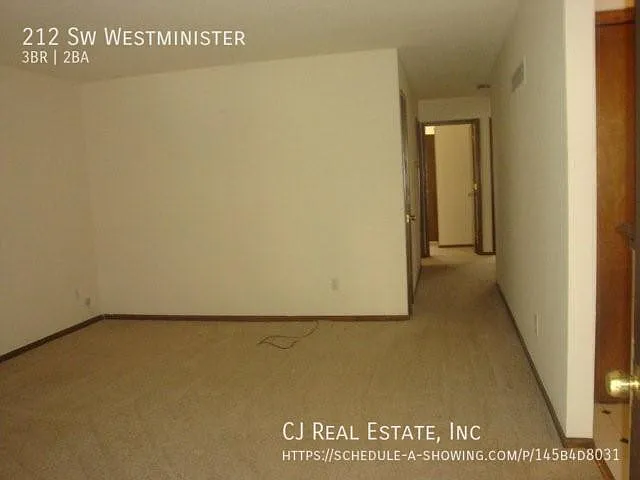 212 SW Westminister Rd — Photo 2