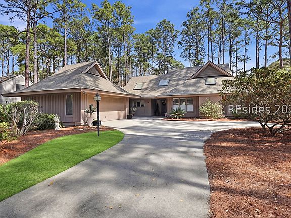 2nd image of 20 Rookery Way